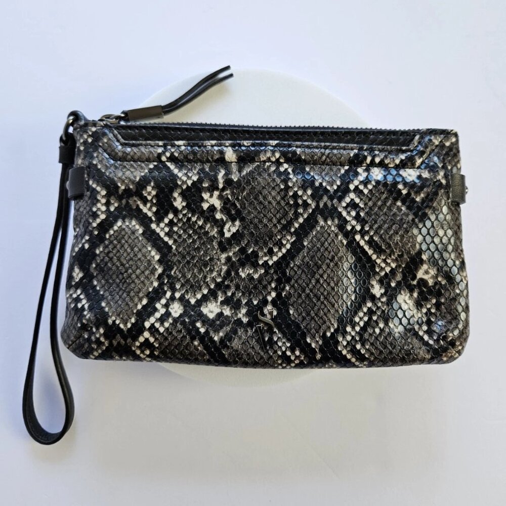 Simply Vera Wang Faux Snake Skin Gray & Black Wristlet Designer Clutch Boss Bag